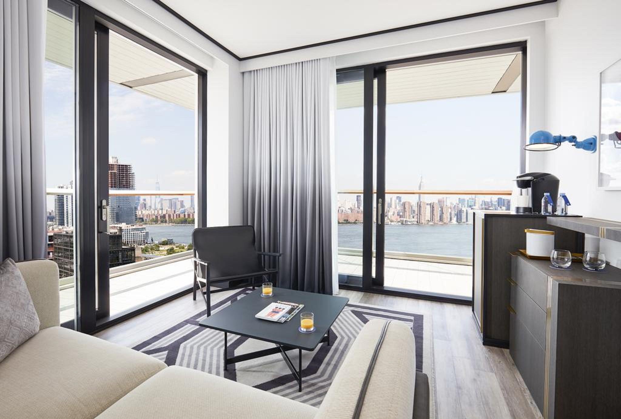 Hotel The William Vale New York Exteriér fotografie Interior of a typical apartment