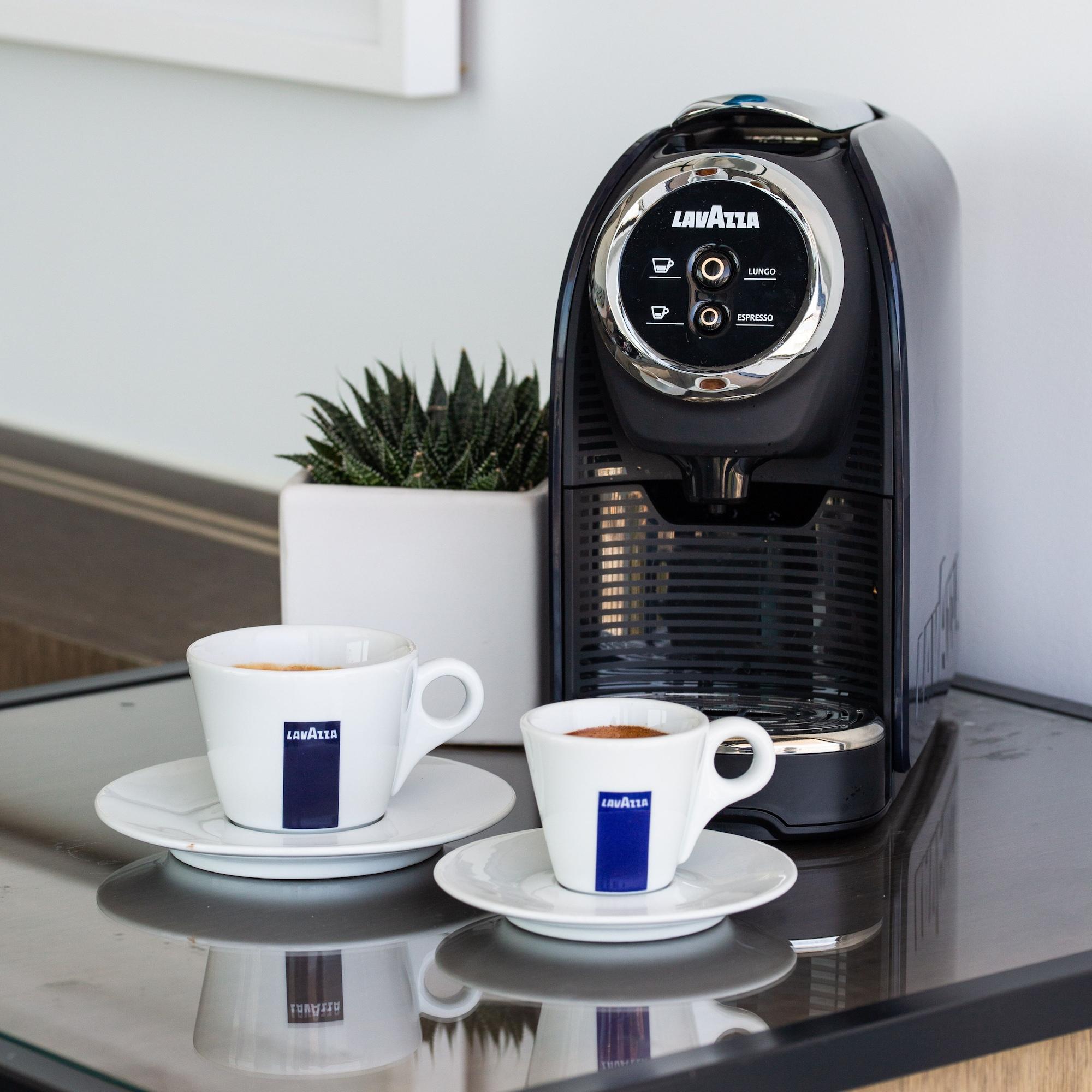 Hotel The William Vale New York Exteriér fotografie A single serve coffee machine