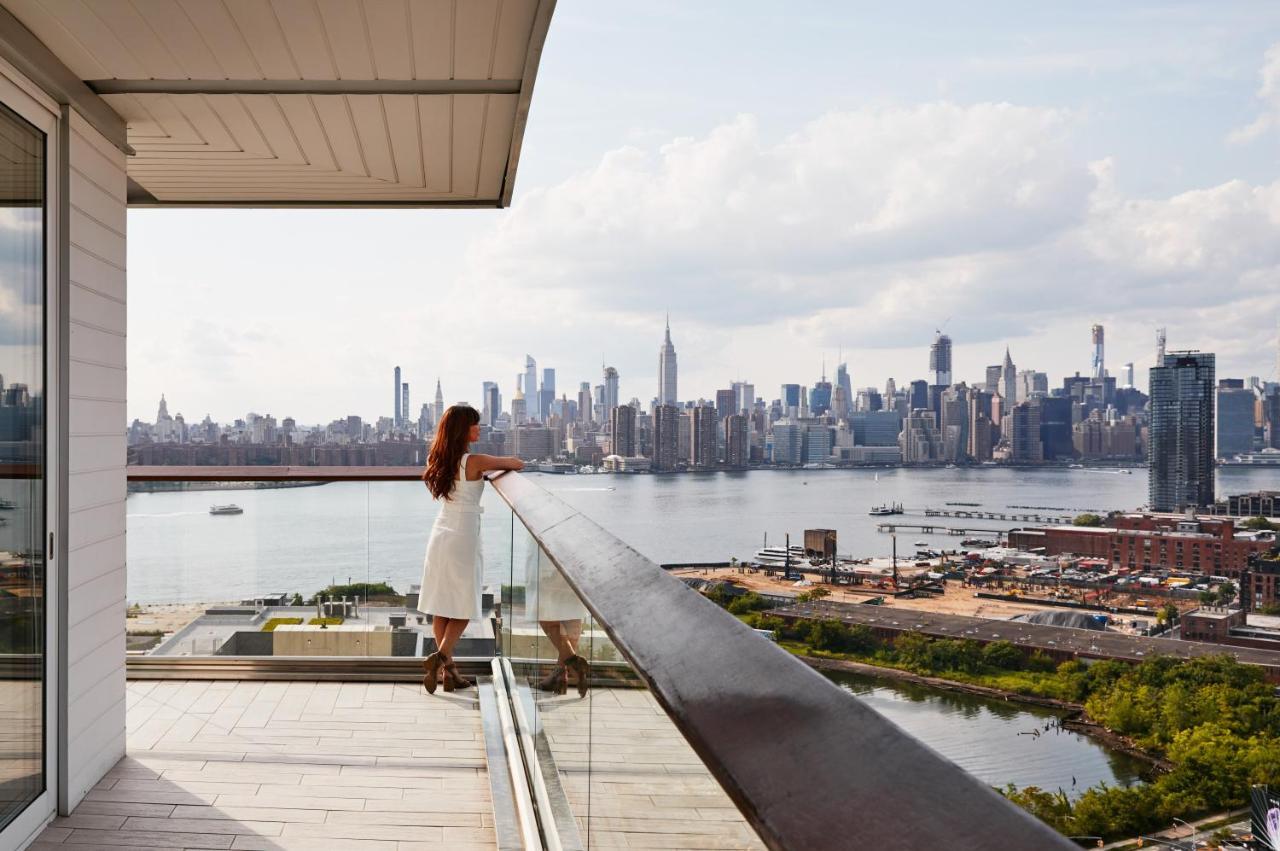 Hotel The William Vale New York Exteriér fotografie View from a penthouse