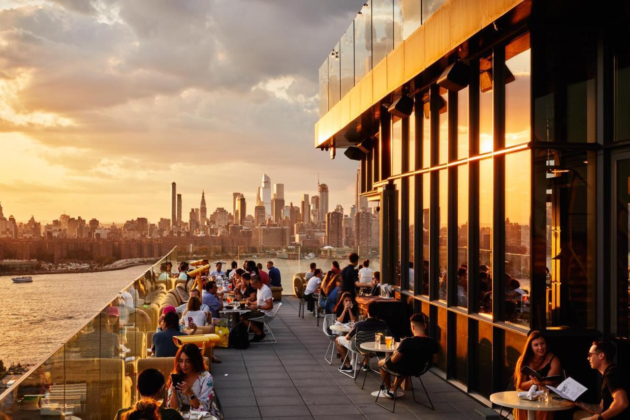 Hotel The William Vale New York Exteriér fotografie The Standard East Village